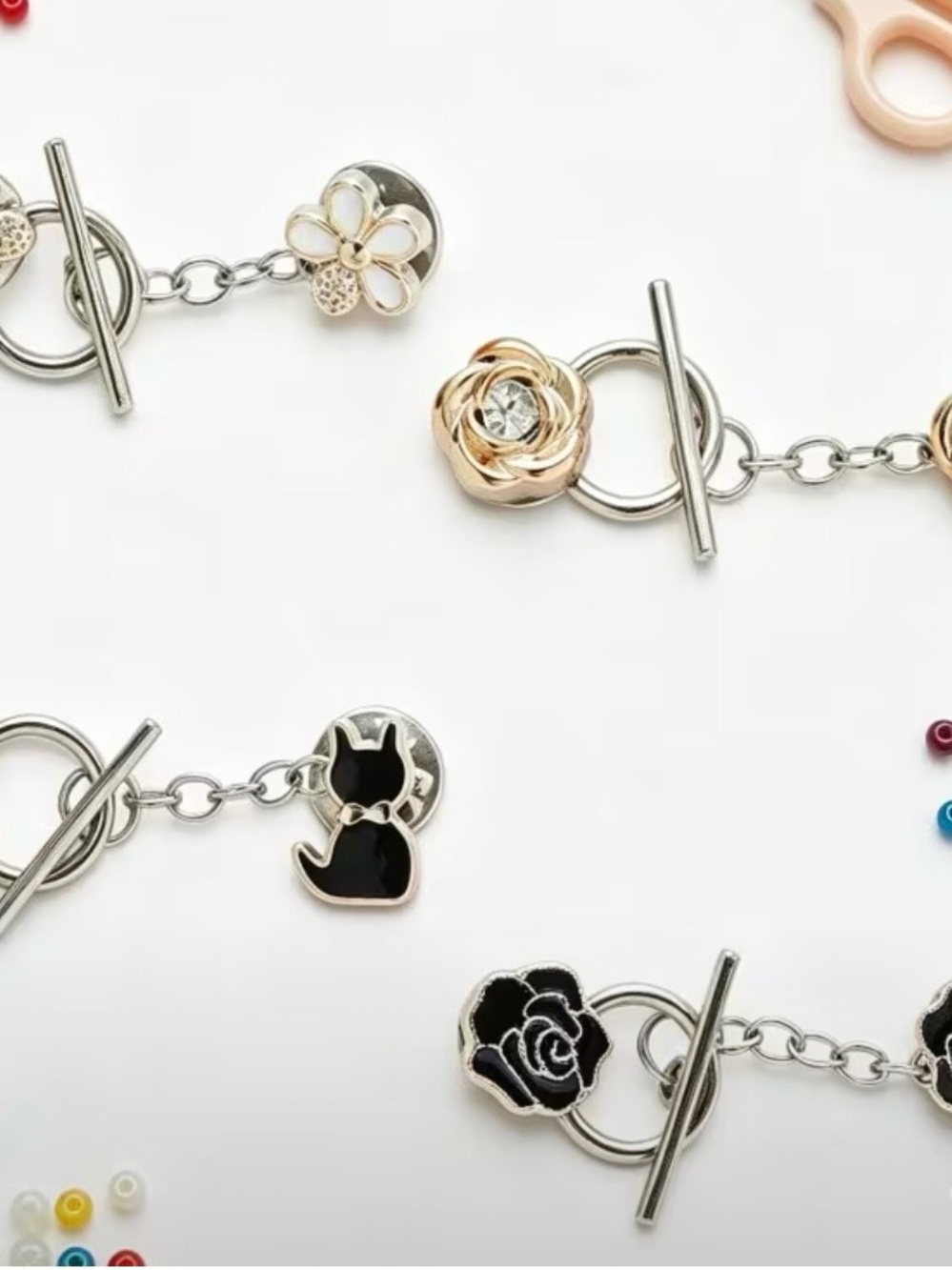 Set of 4 Flower and Cat Decorative Sweater Buckle Clips